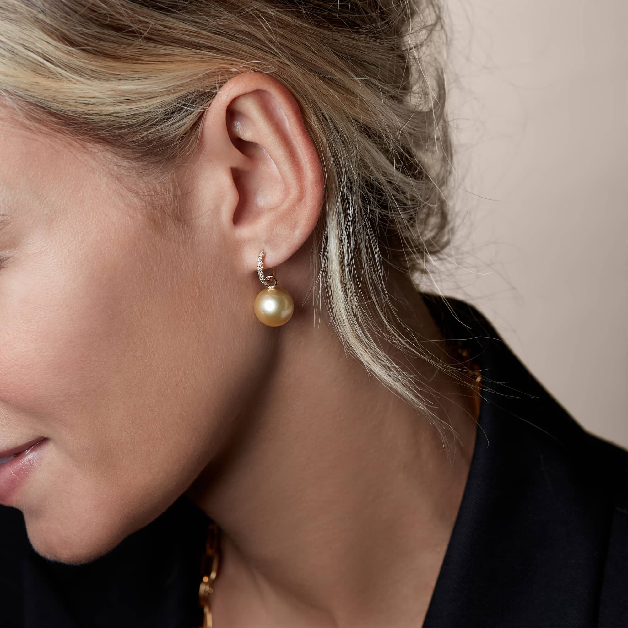 Thread Through Pearl Chain Earrings in Gold | Lisa Angel