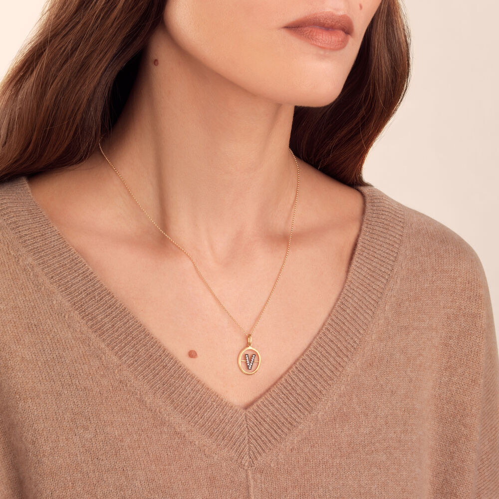 Initials 18ct Yellow Gold Diamond V Necklace | Annoushka jewelley