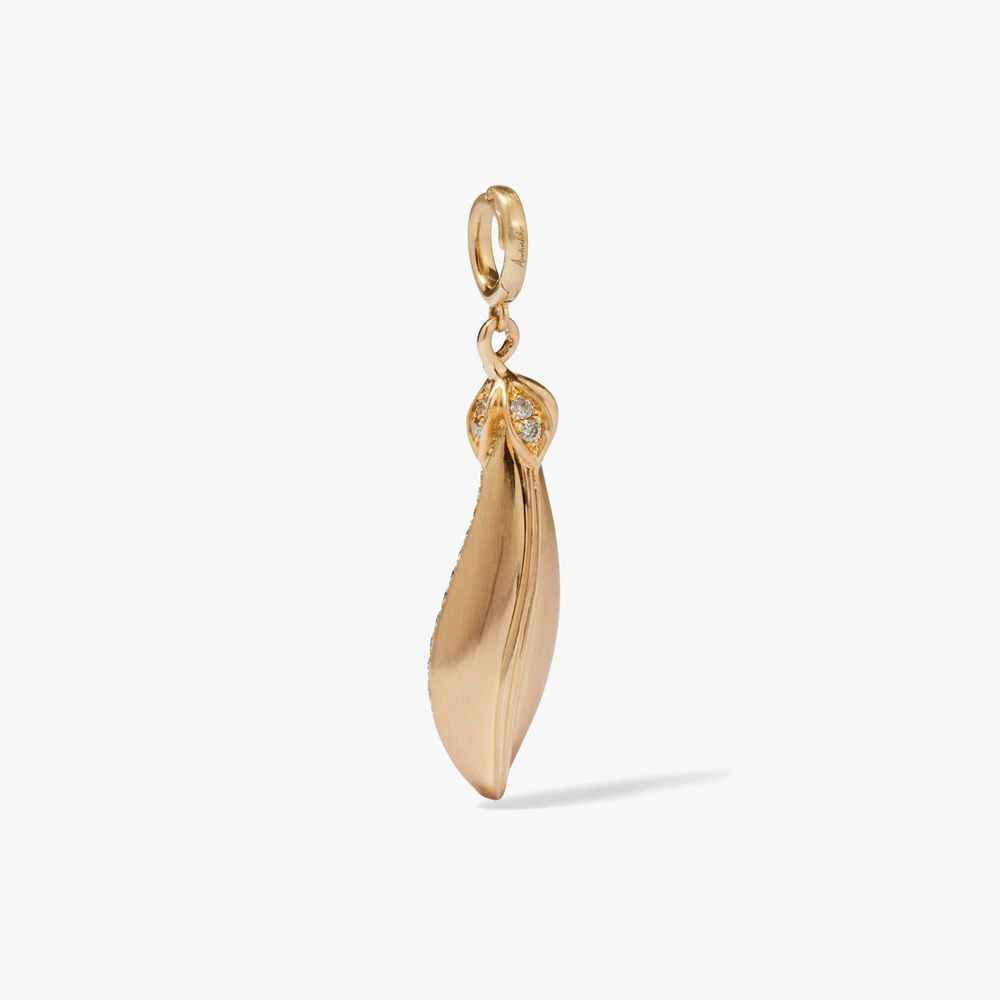 18ct Yellow Gold Pearl Peapod Seed Charm Pendant | Annoushka jewelley