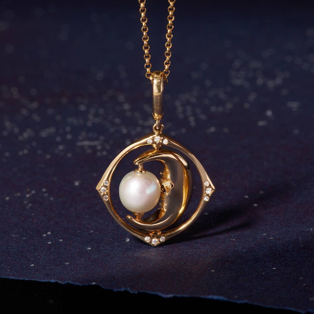 Mythology 18ct Gold Pearl Spinning Moon Mini Charm | Annoushka jewelley