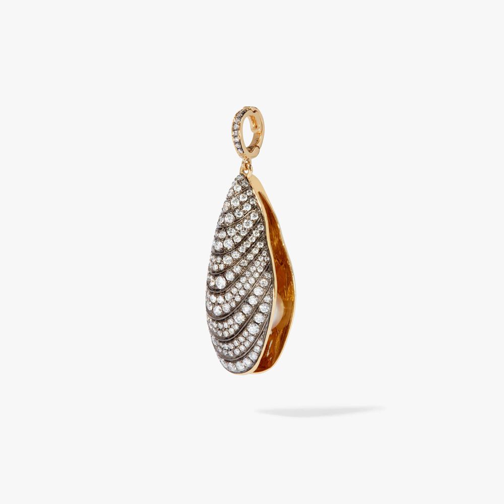18ct Yellow Gold Diamond Mussel Charm Pendant | Annoushka jewelley