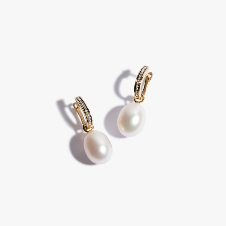 Pearl Earrings main product photo