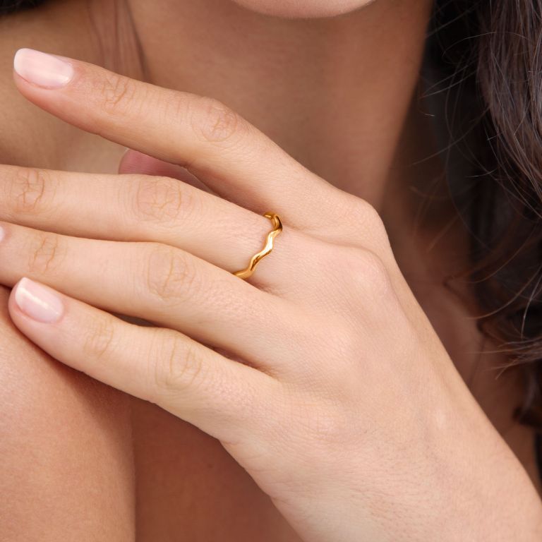 Whoopsie Daisy Gold 2mm Ring