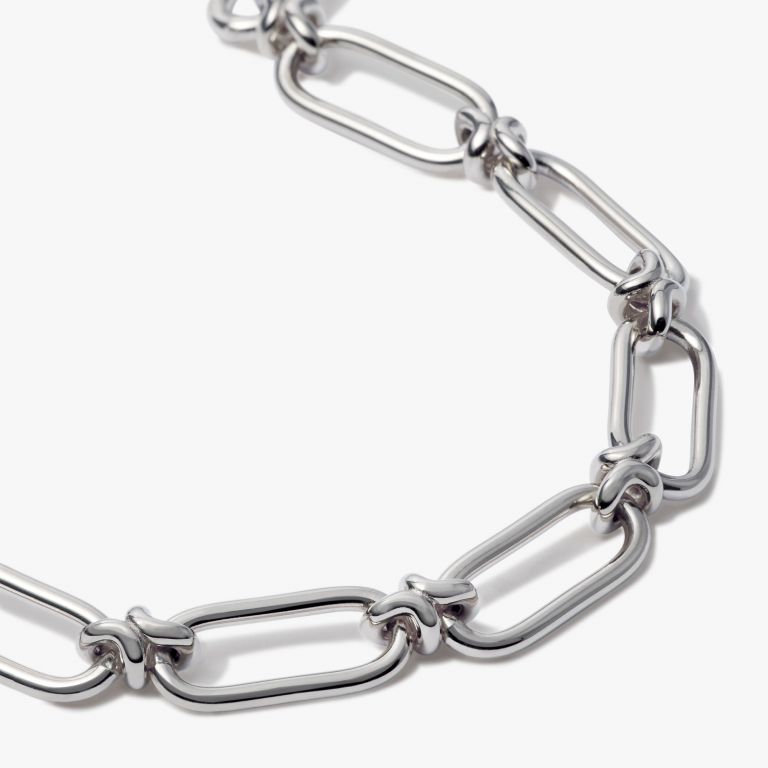 Knuckle Bold Chain Necklace Knuckle Bold Chain Necklace