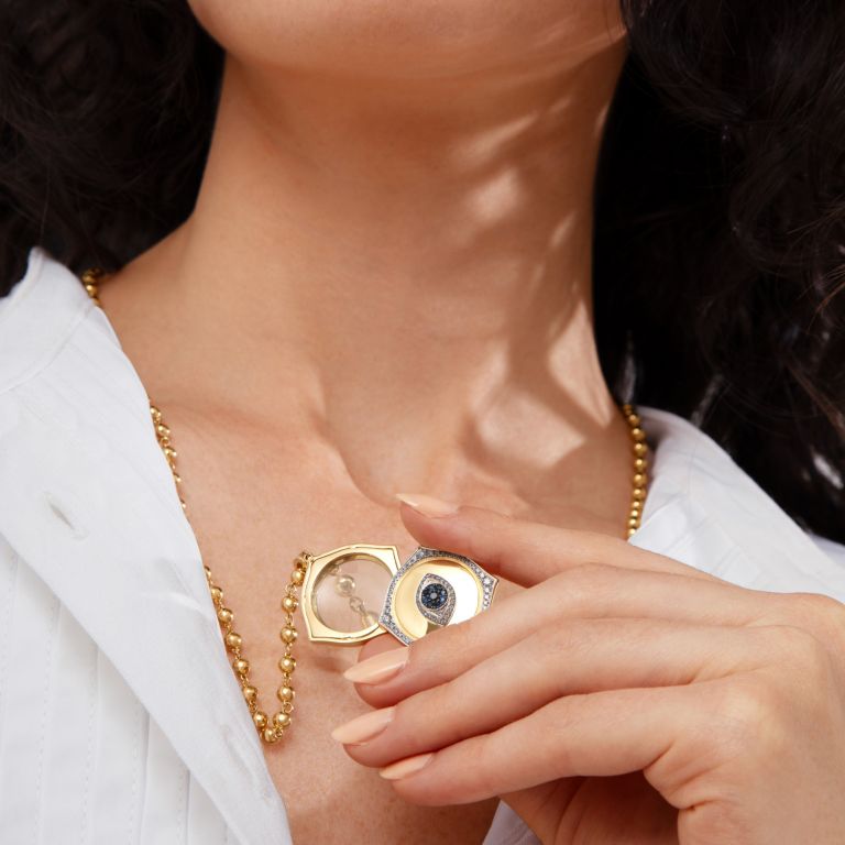 18k Solid Gold Mythology Eye Spy Charm Pendant - Annoushka US