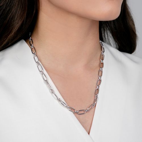 Knuckle Bold Chain Necklace