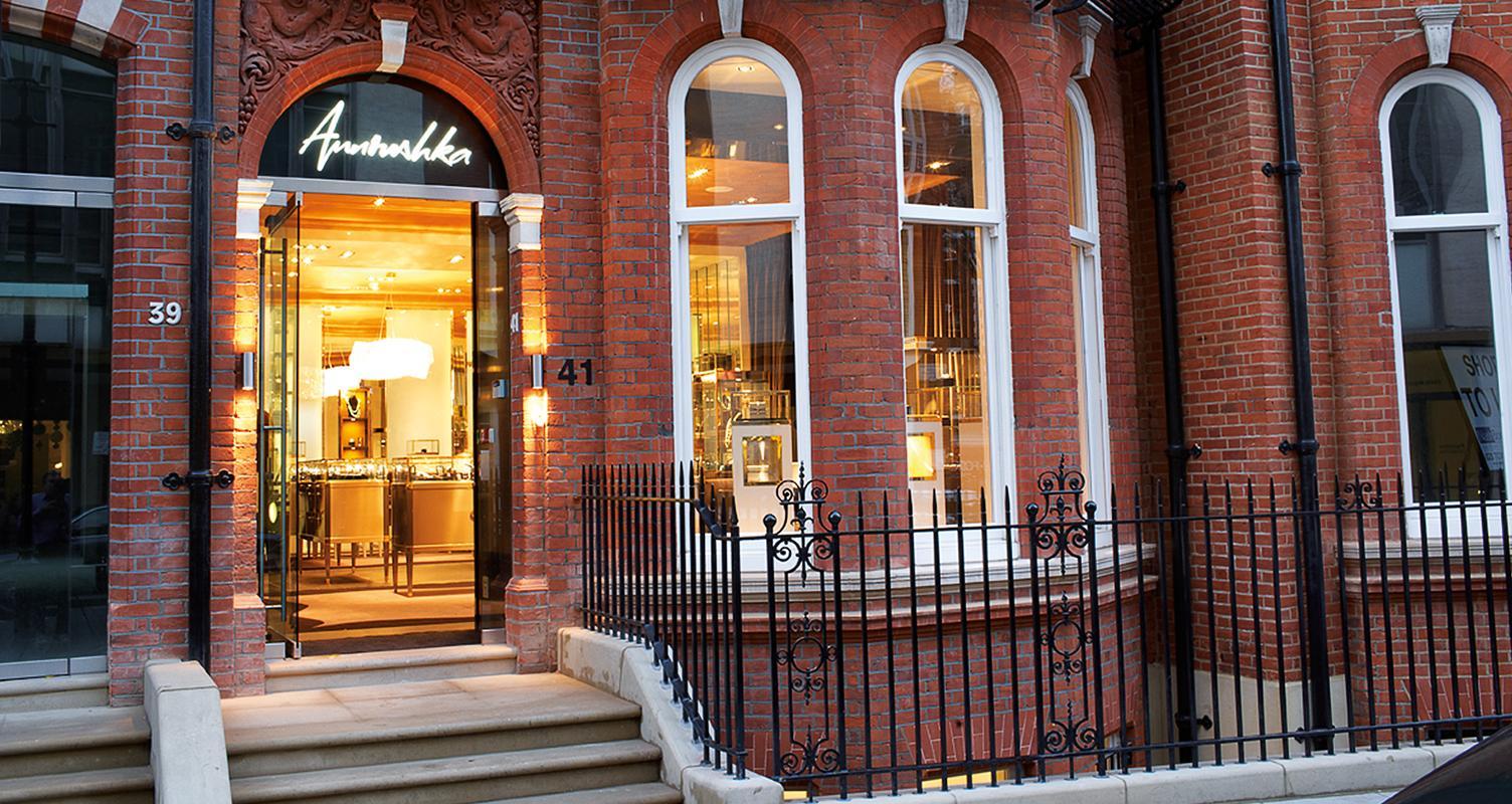 Photo of the store.